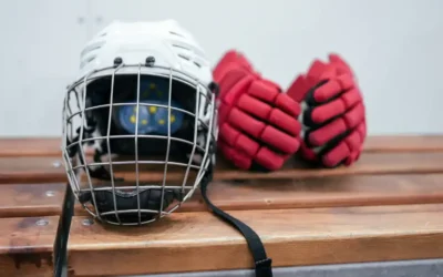 Home 59 Hockey Cage vs Visor: Which Should You Use?