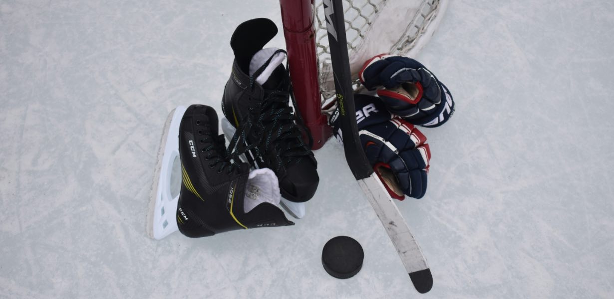 how long does hockey gear last