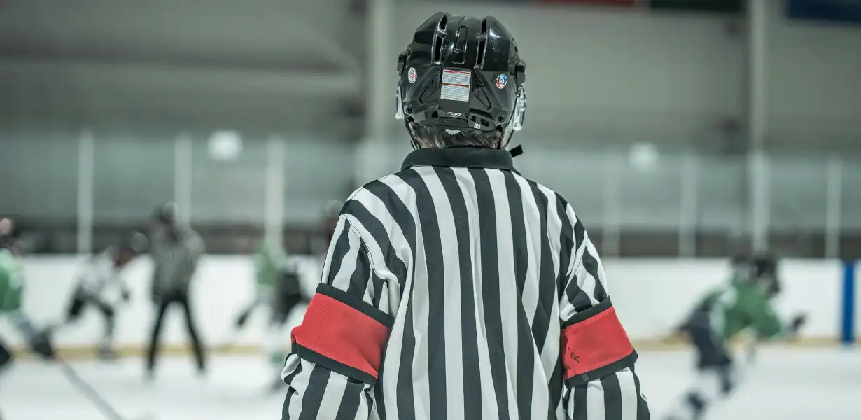 difference between a minor and major penalty in hockey