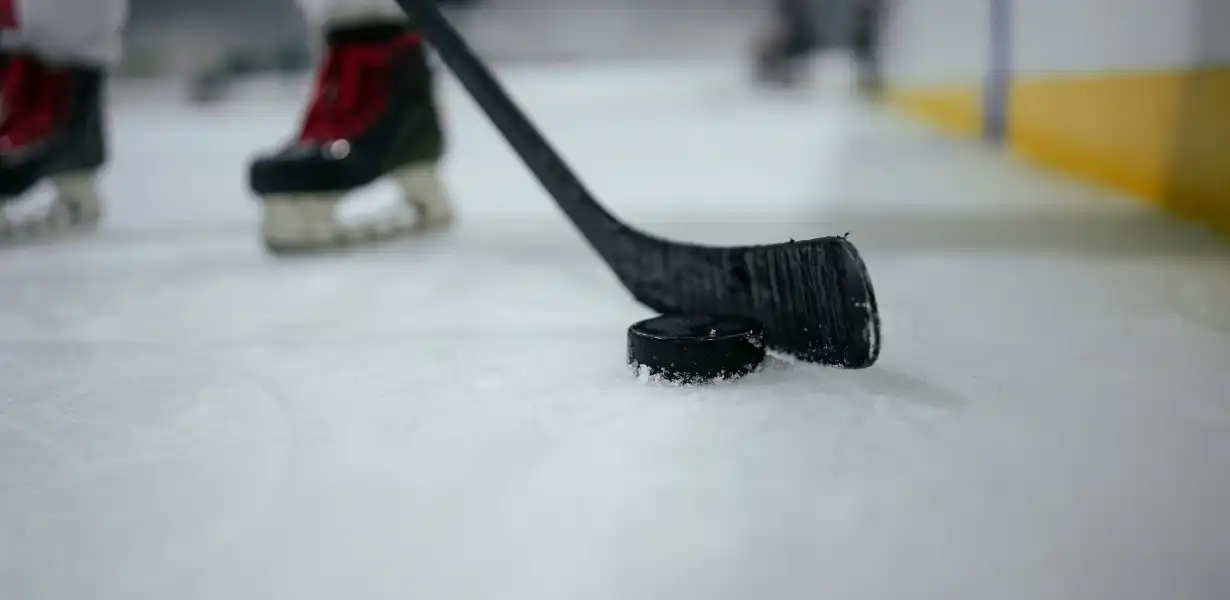 history of the hockey puck